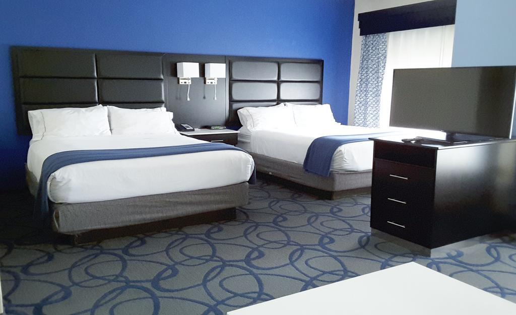 Holiday Inn Express Hotel & Suites Lawrenceville By Ihg Exterior photo